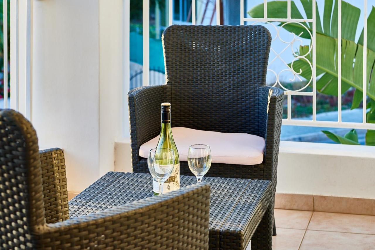 Villa Haven By Ezoria Villas Coral Bay Exterior foto